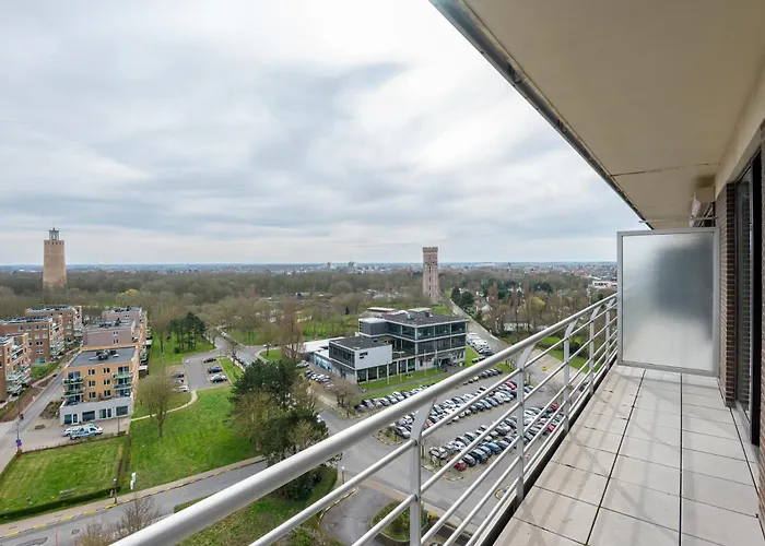 Stunning Views Over Ostend With Garage