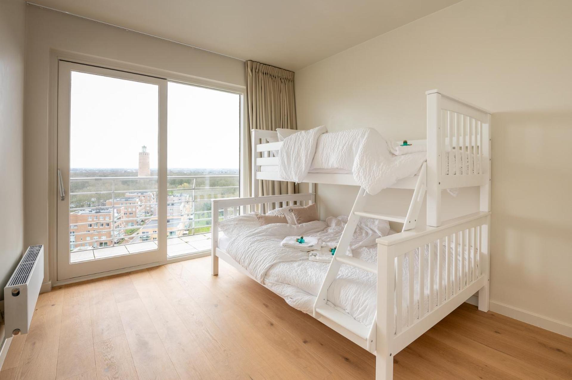 Apartment Stunning Views Over With Garage *